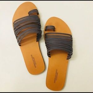 American Eagle Sandals
